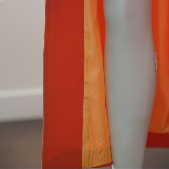 1990's Citrus Custom Silk Coat with yellow lining - Size 2-4 - Picture 6 of 7